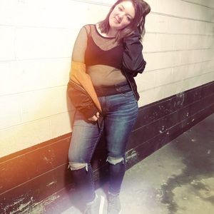 Meet your Posher, Kara